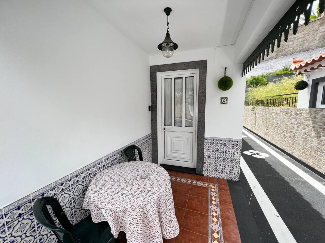 Comfortable 2-Bedroom Apartment For Relaxing Stays ฟุงชาล ภายนอก รูปภาพ