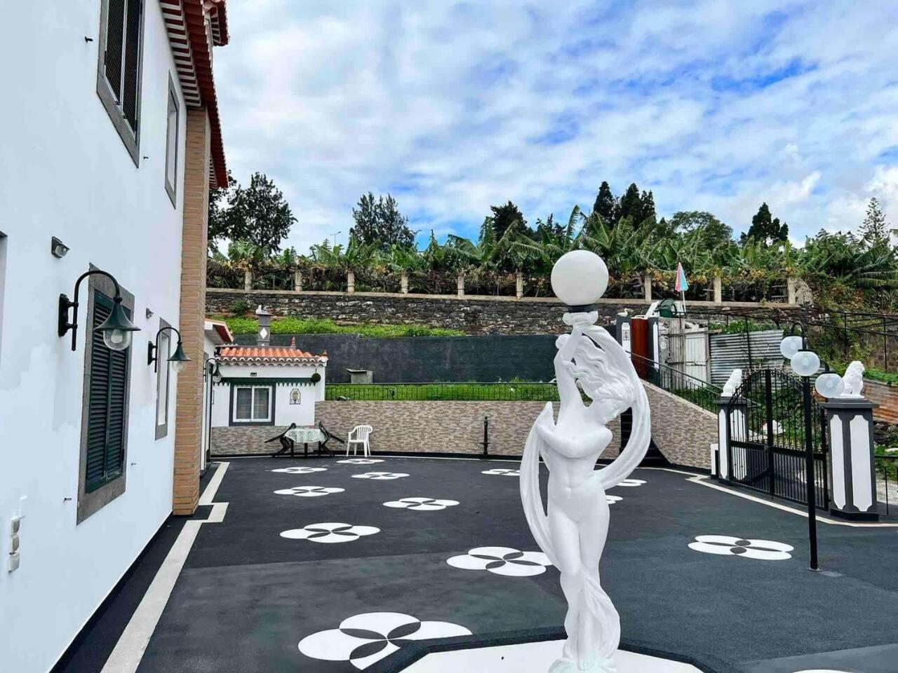 Comfortable 2-Bedroom Apartment For Relaxing Stays ฟุงชาล ภายนอก รูปภาพ
